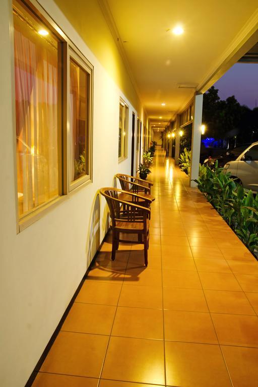 Hotel Kings Kudus Exterior foto
